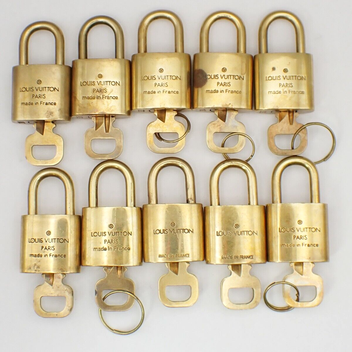 LOUIS VUITTON LV 10 Set  Padlock Key Bag Charm Cadena Gold Plated France 35YF813