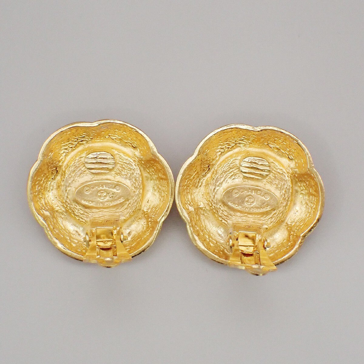 CHANEL Logo Flower Round Button Earrings Clip-On Imitation Pearl Gold 33RK752