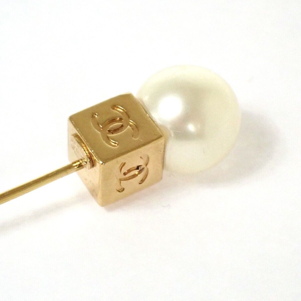 CHANEL CC Logo Pin Brooch 02A Imitation Pearl GHW Italy Accessory 69RH944