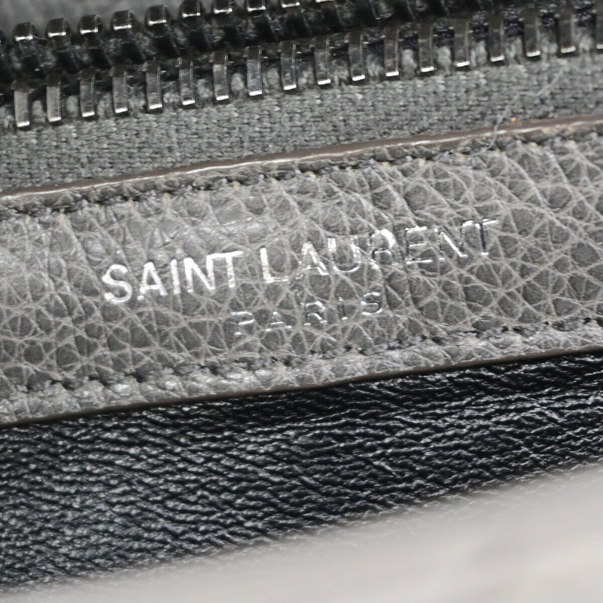 SAINT LAURENT College Medium Chain Shoulder Bag Quilted Leather Gray 667RK859