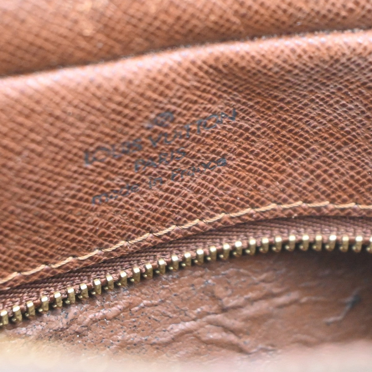 LOUIS VUITTON Nile Crossbody Shoulder Bag Monogram Leather Brown M45244 30CA617