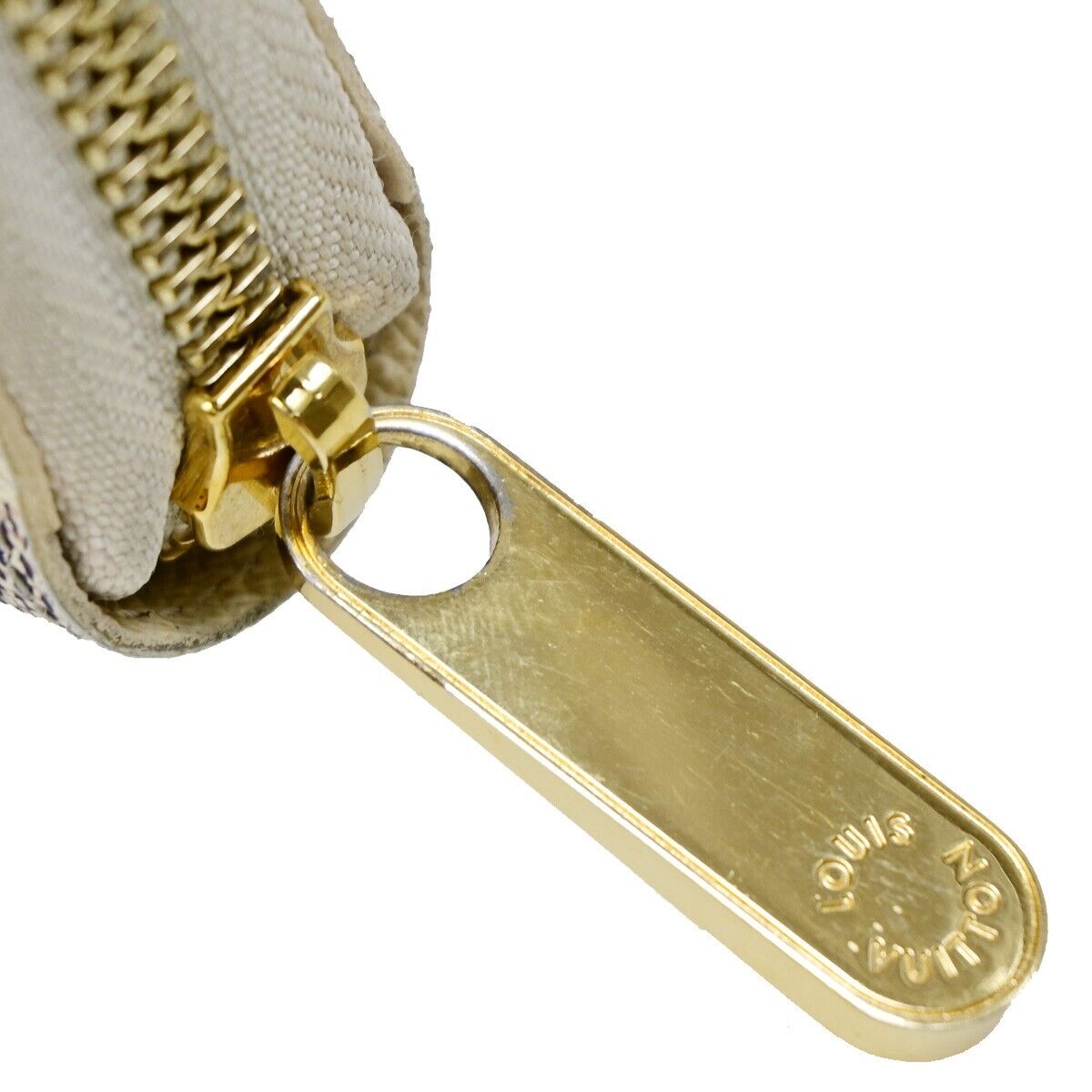 LOUIS VUITTON Long Zippy Wallet Purse Damier Azur Leather White N41660 74KA211