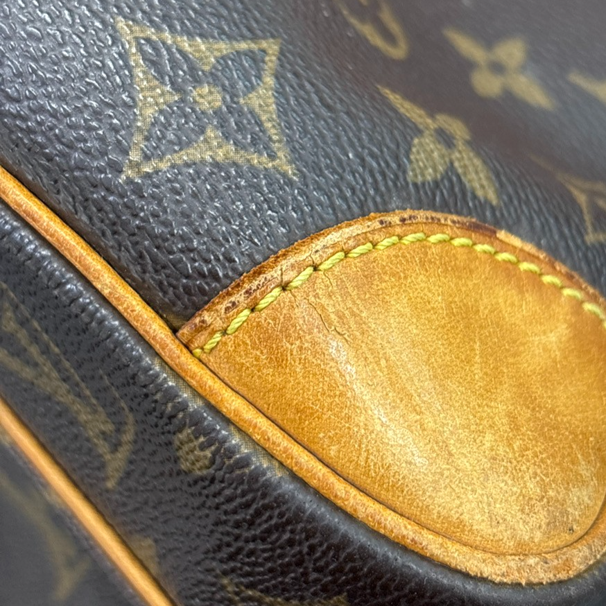 LOUIS VUITTON Nile Crossbody Shoulder Bag Monogram Leather Brown M45244 82MA341