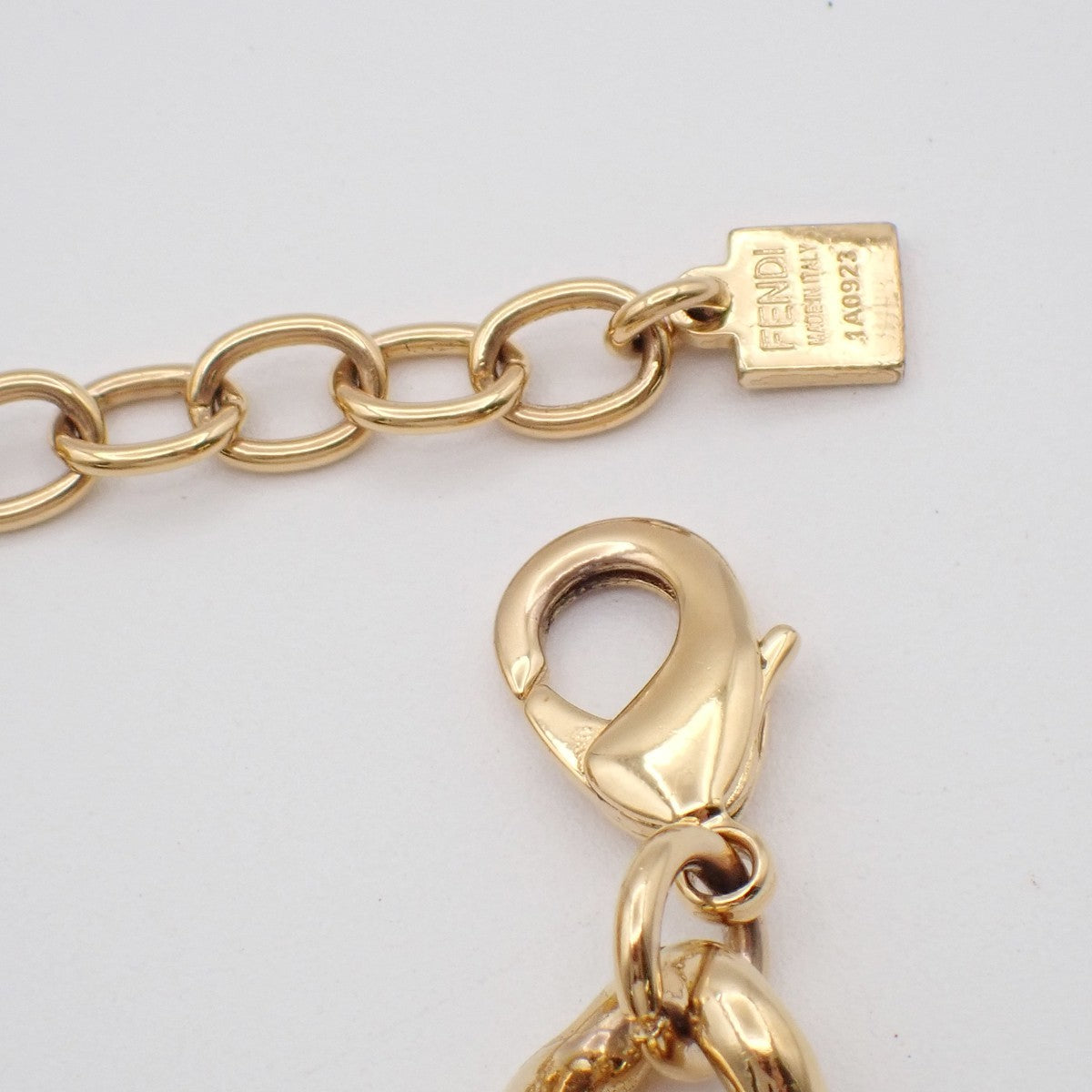 FENDI FF Logo Chunky Chain Bracelet Gold-Plated Italy 60EF508