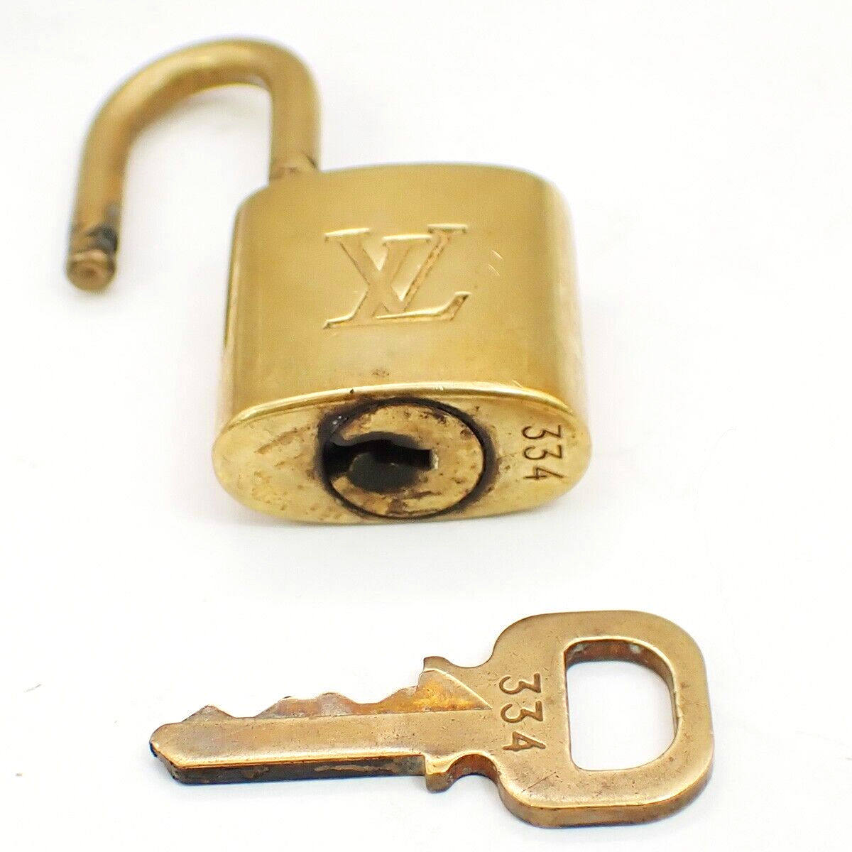 LOUIS VUITTON LV 10 Set  Padlock Key Bag Charm Cadena Gold Plated France 62YF805