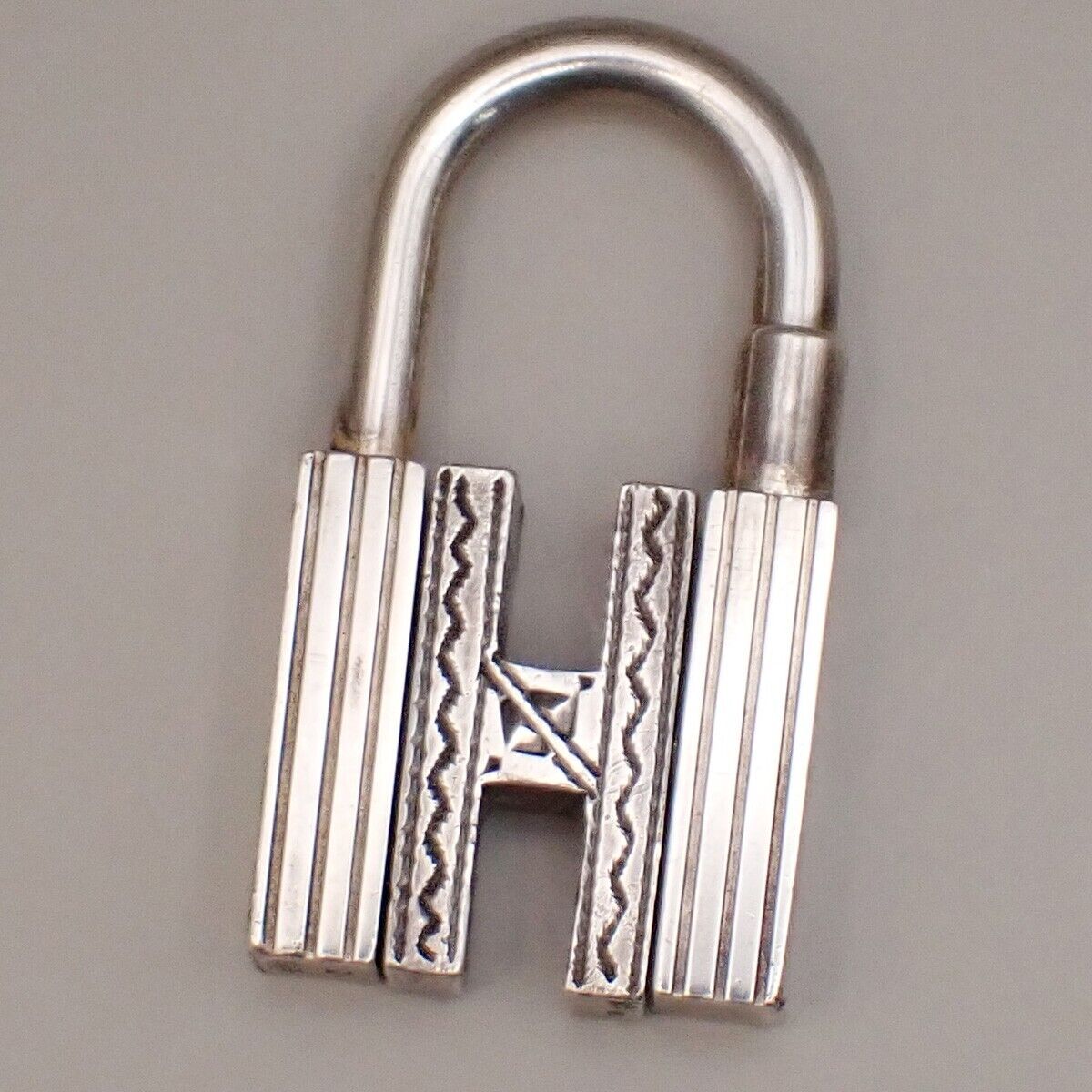 HERMES Logo Touareg H Cadena Padlock Bag Charm Silver 925 31RK897
