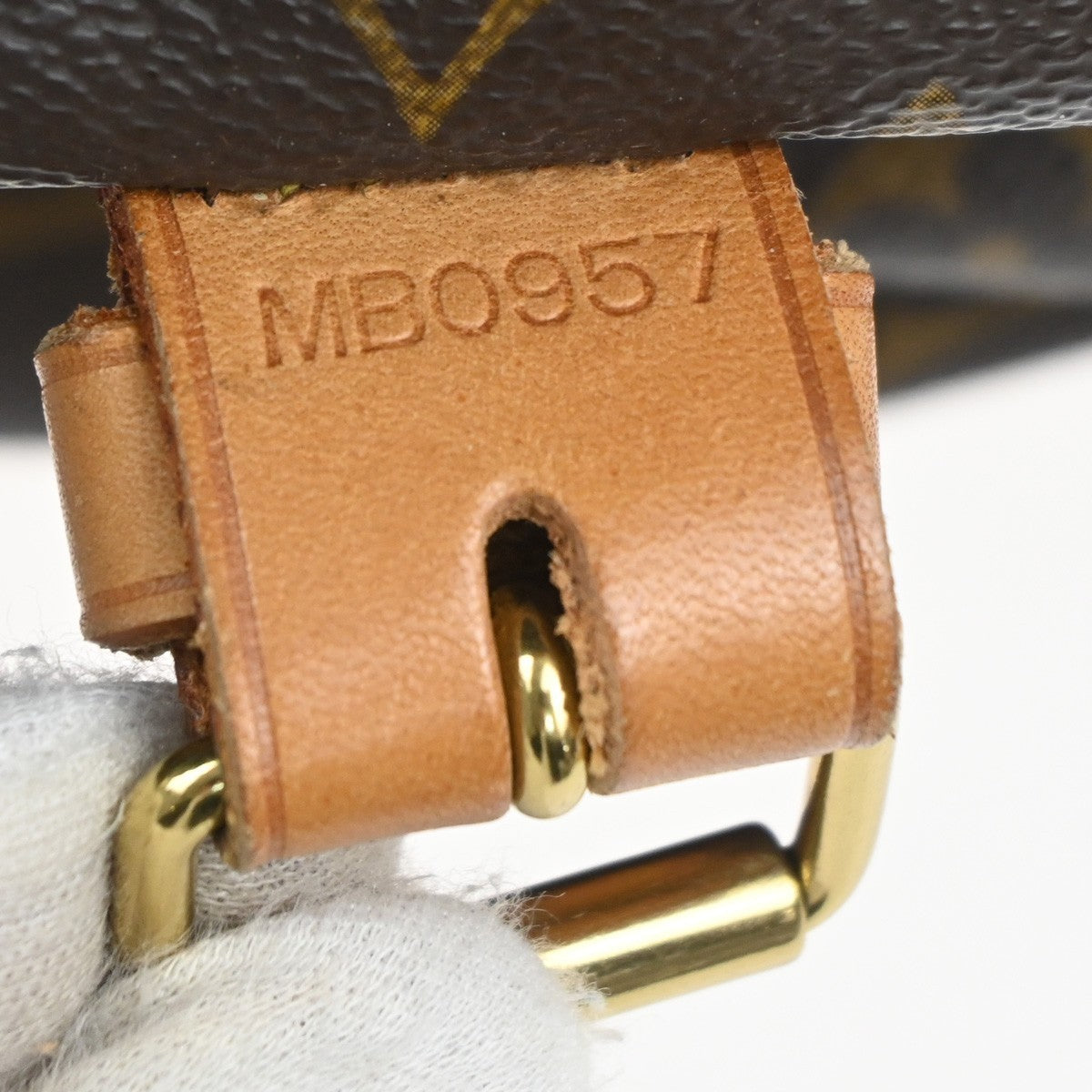 LOUIS VUITTON Saumur 35 Shoulder Bag Monogram Leather BN France M42254 18CA796