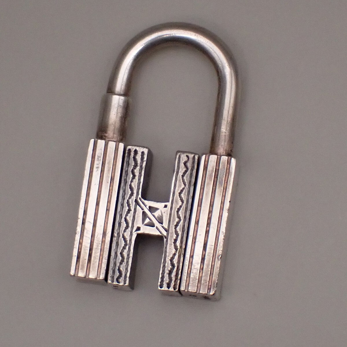 HERMES Logo Touareg H Cadena Padlock Bag Charm Silver 925 31RK897