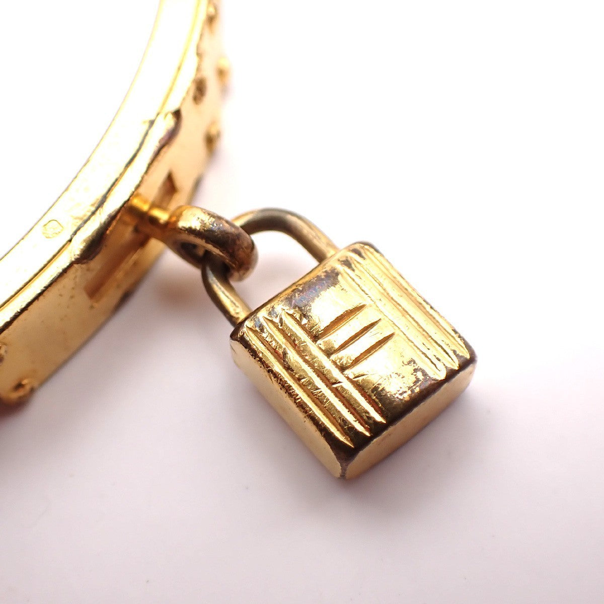 HERMES Logo Kelly Charm Bangle Bracelet Embossing Leather Green Gold 62KP350