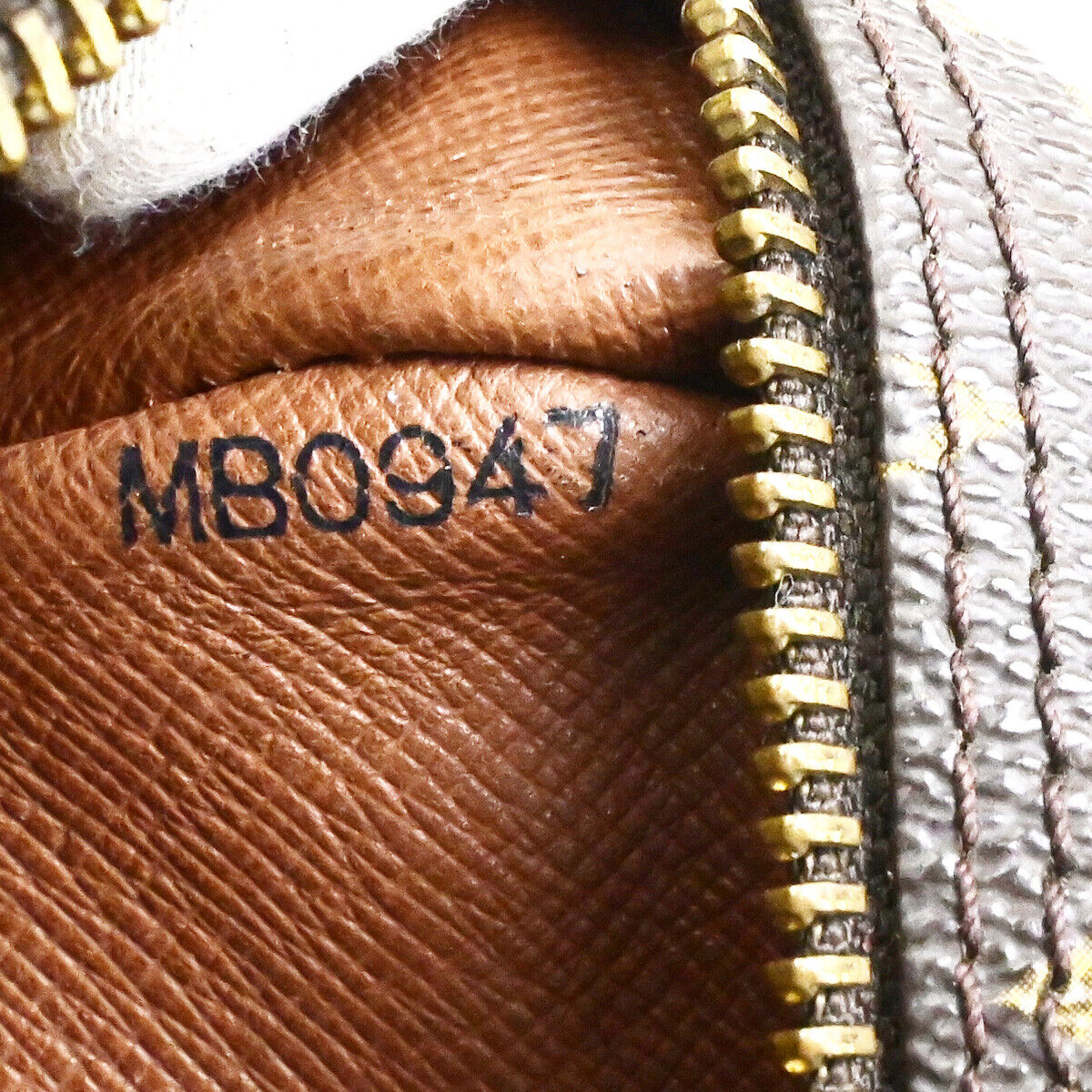 LOUIS VUITTON Trocadero 30 Shoulder Bag Monogram Leather Brown M51272 04SJ534