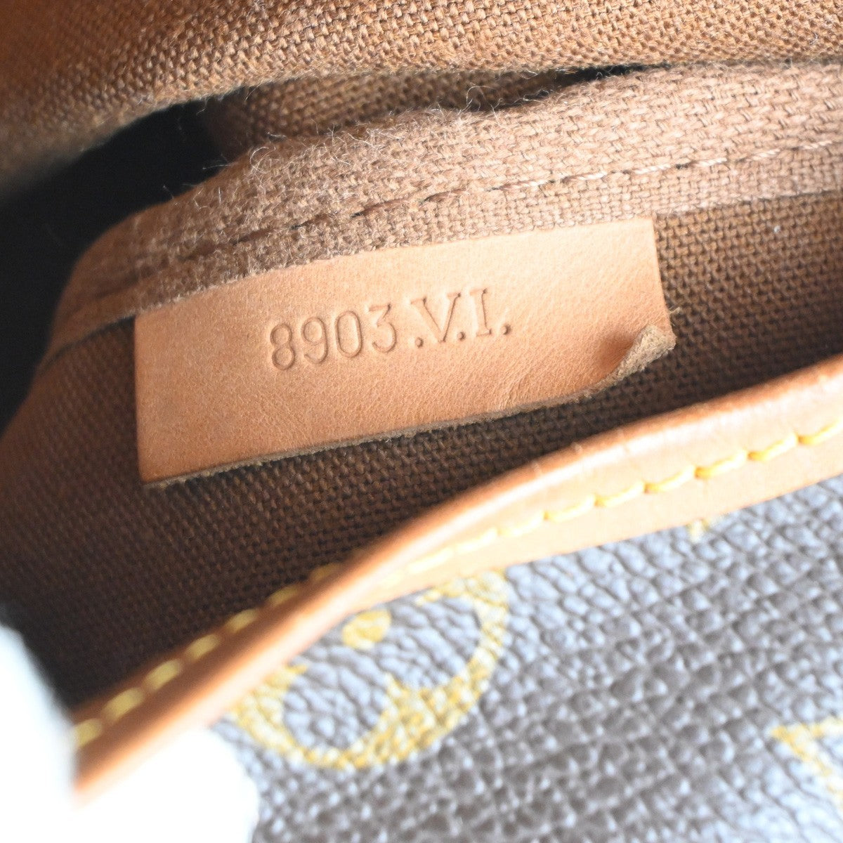 LOUIS VUITTON Saumur 35 Shoulder Bag Monogram Leather BN France M42254 31MA327