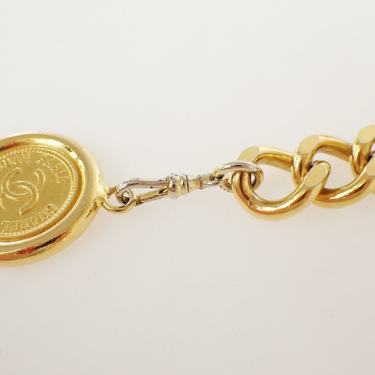 CHANEL CC Logo Medallion Charm Chain Belt Gold GHW Accessory 95RK026