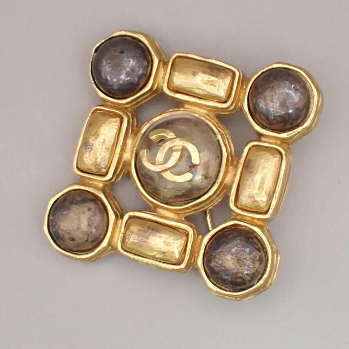 CHANEL CC Logo Pin Brooch 97A Square Gold France Vintage Accessory 93RK083