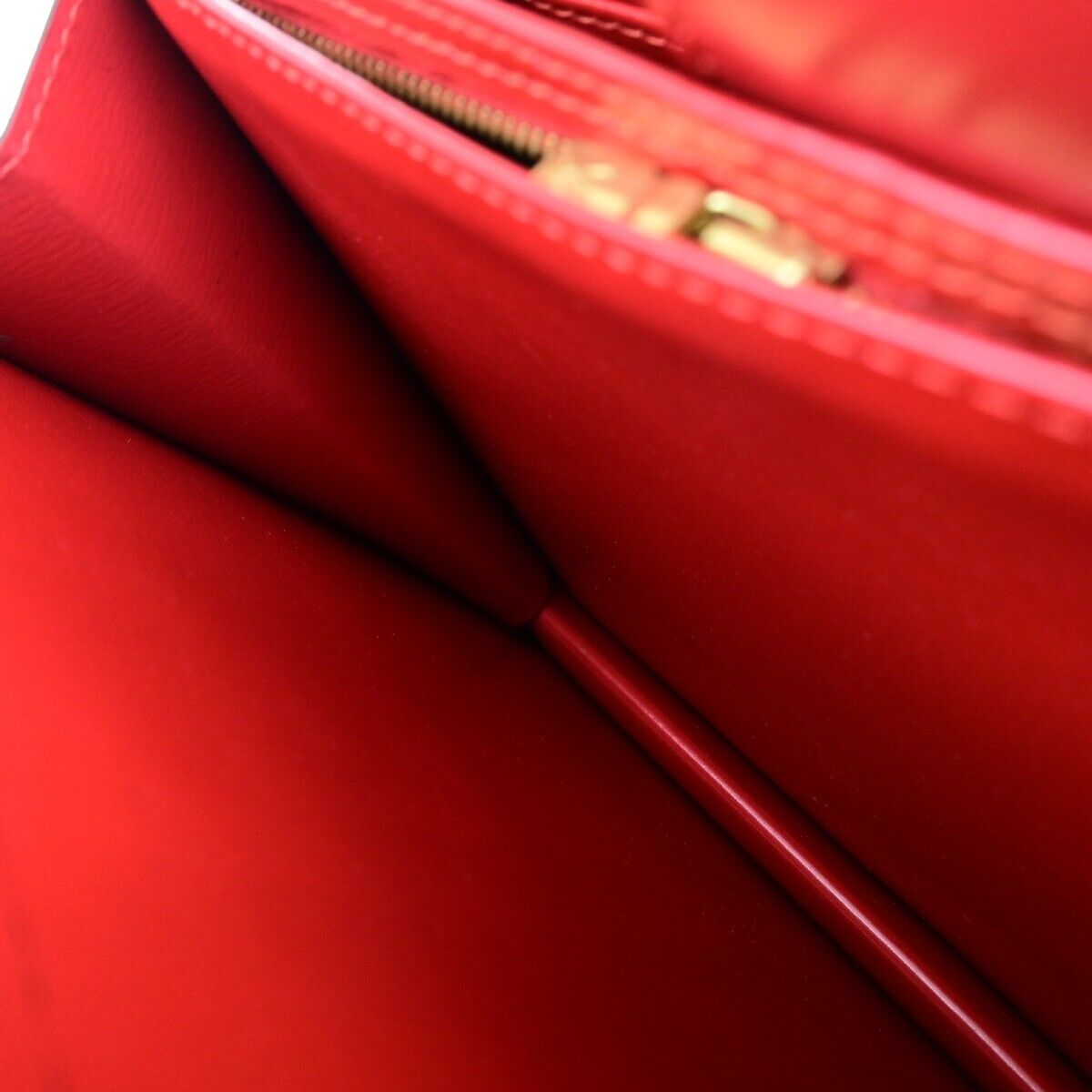 LOUIS VUITTON LV Capucines Shoulder Bag Epi Leather Red France M52347 35EC940