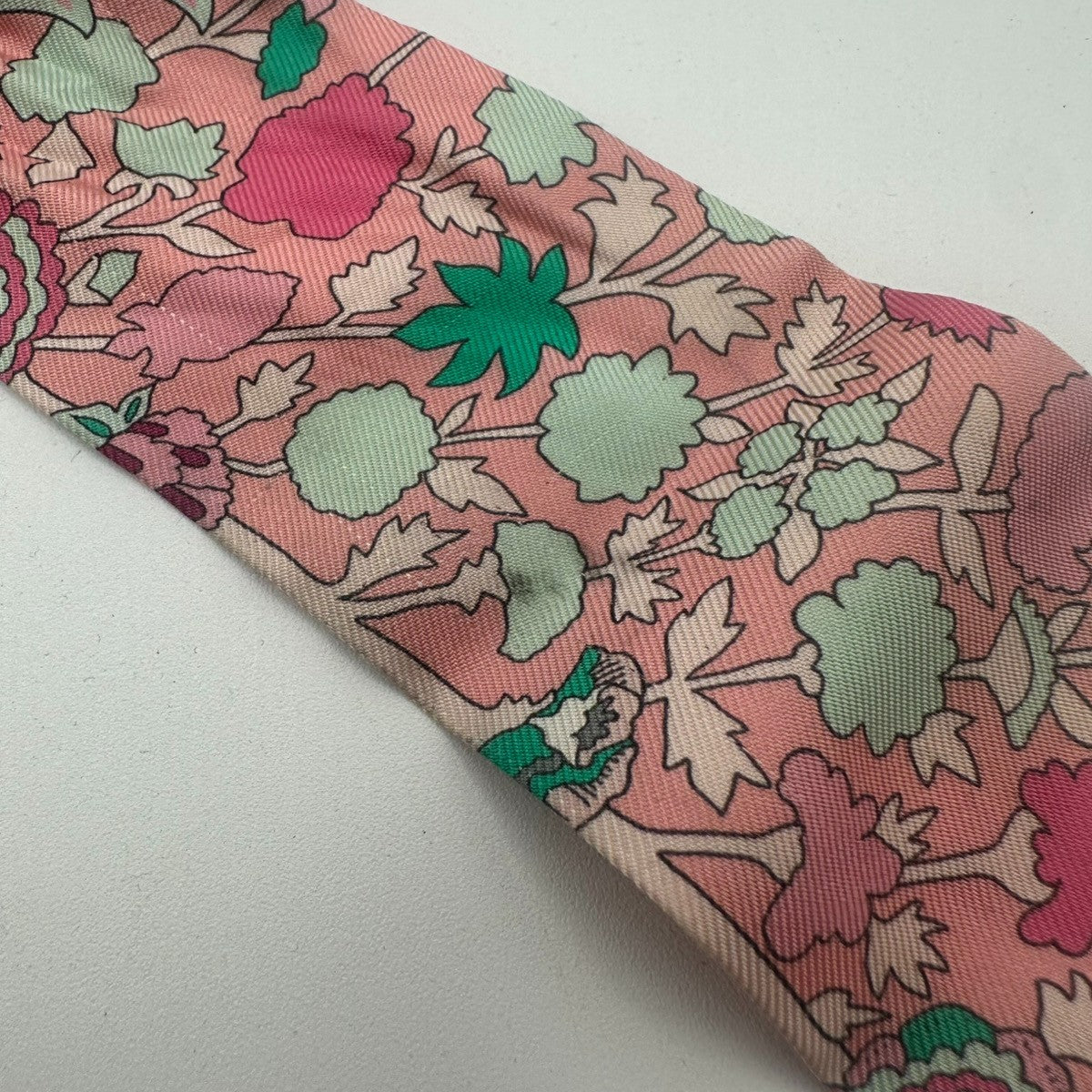 HERMES Twilly Scarf " Tapis Persans " 100% Silk Pink France 63RQ093