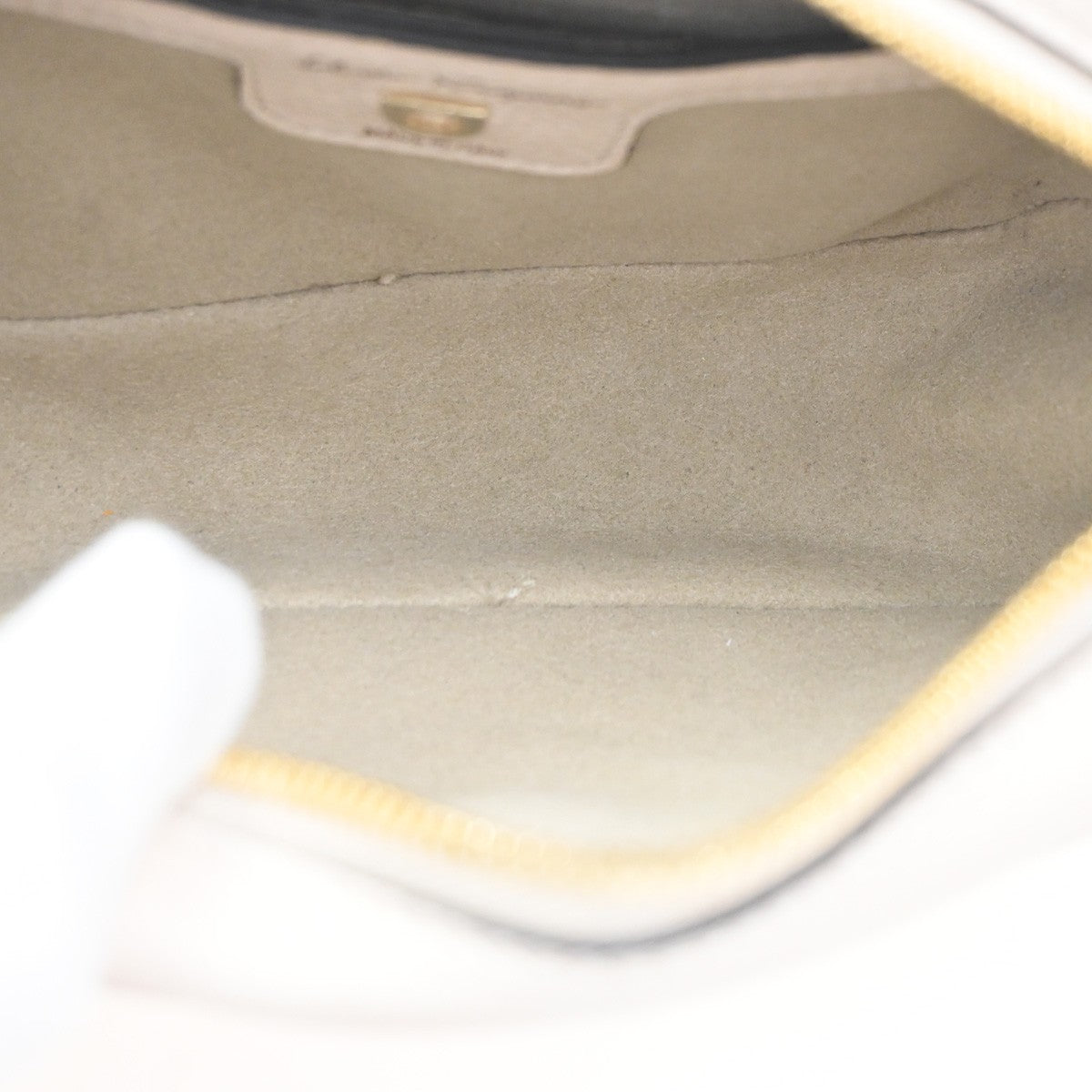 SALVATORE FERRAGAMO Logo Gancini Mini Shoulder Bag Leather White GWH 38KC405
