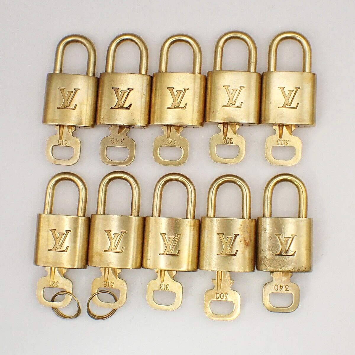 LOUIS VUITTON LV 10 Set  Padlock Key Bag Charm Cadena Gold Plated France 35YF818