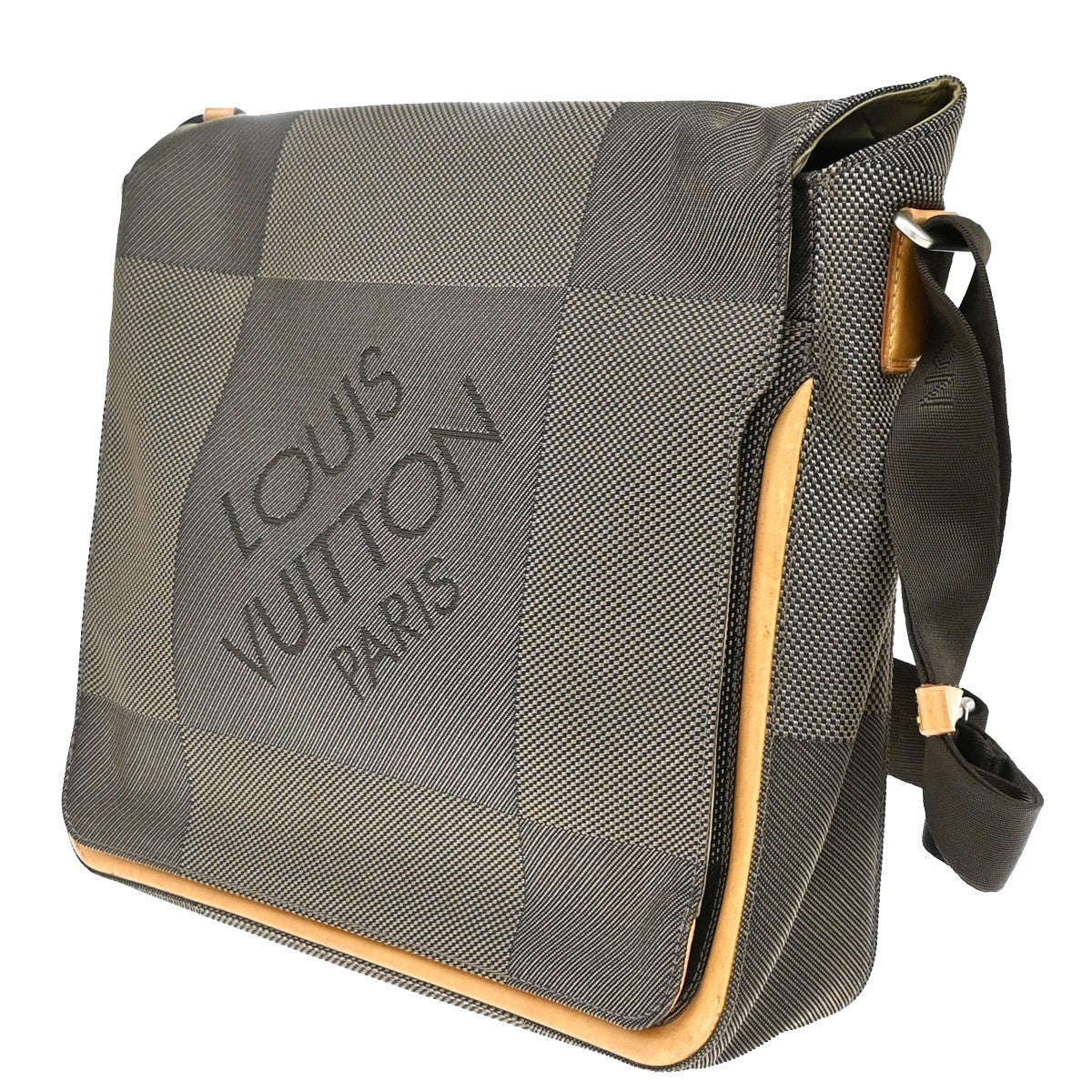 LOUIS VUITTON Damier Geant Messager Shoulder Bag Canvas Leather M93030 16KP318