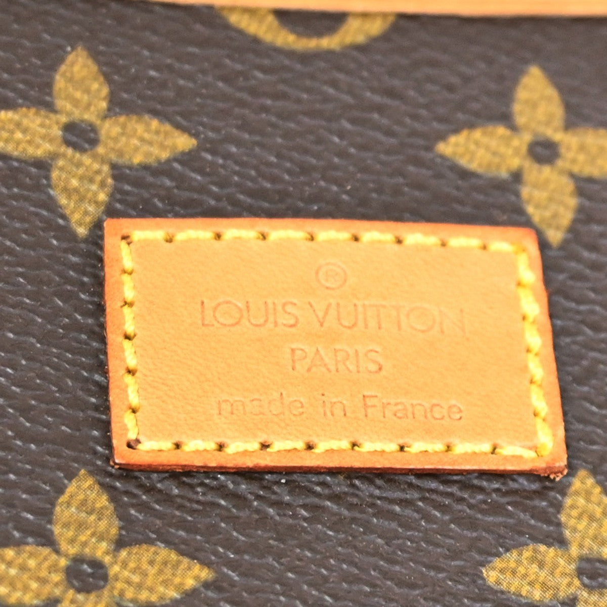 LOUIS VUITTON Saumur 35 Shoulder Bag Monogram Leather BN France M42254 72KC321
