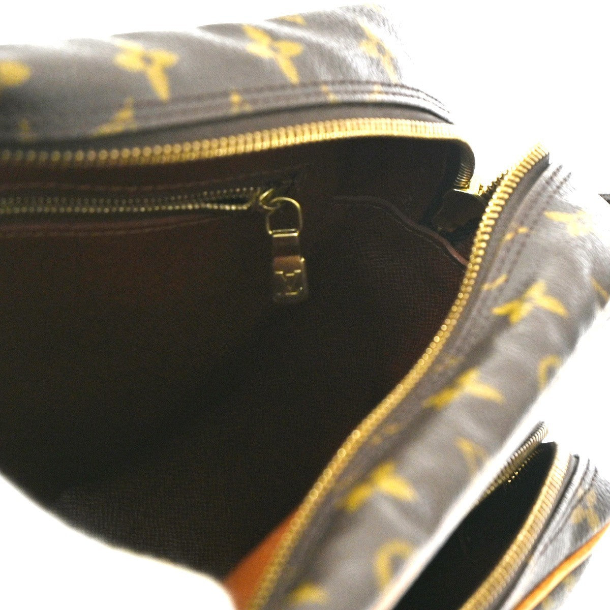 LOUIS VUITTON Nile Crossbody Shoulder Bag Monogram Leather Brown M45244 72CA561