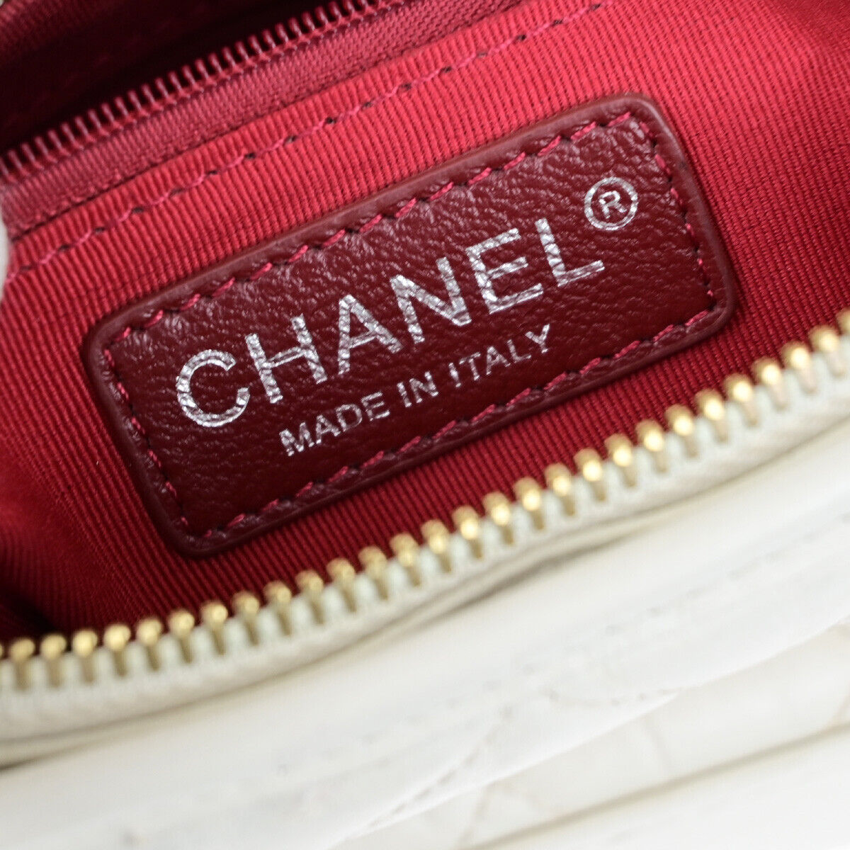 CHANEL CC Logo Gabrielle Chain Shoulder Bag Leather White Italy 685RK695