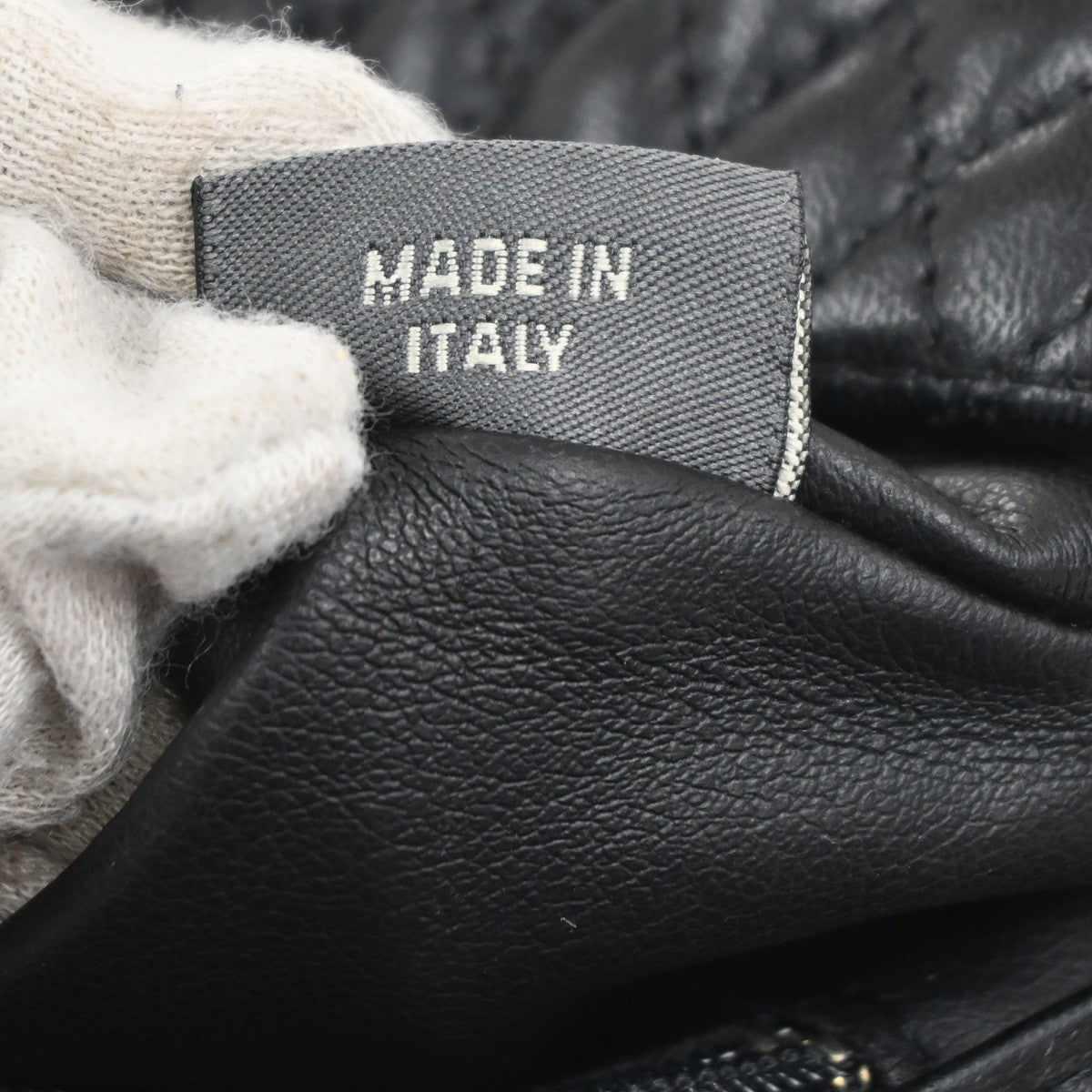 BALLY Logo Quilted Hand Bag Leather Black GHW Italy 02KP543