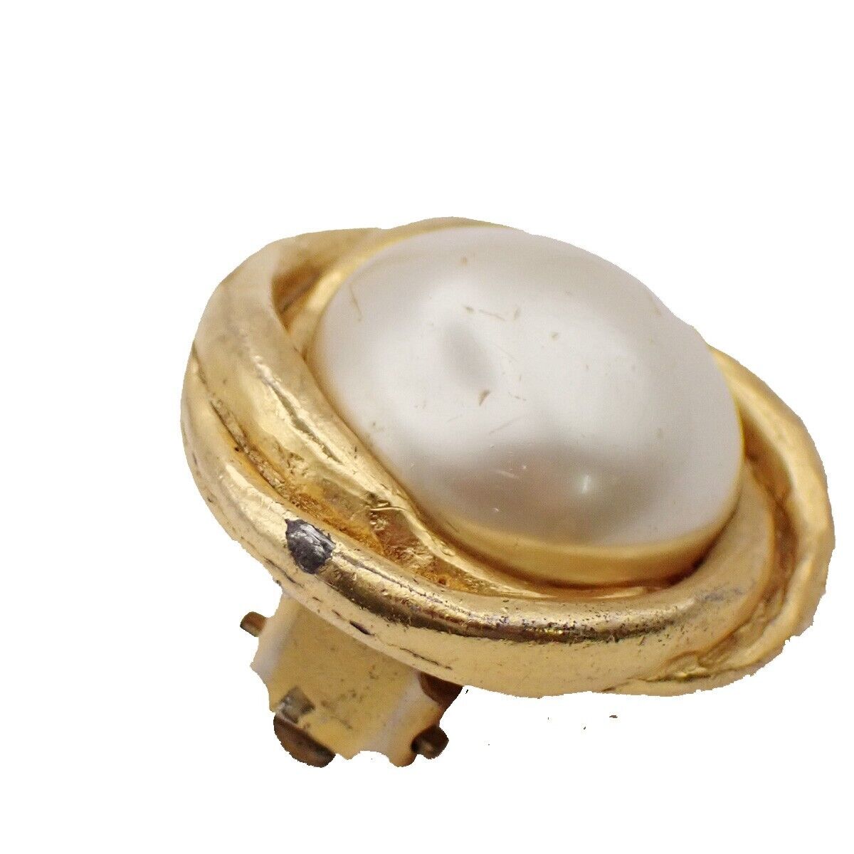 CHANEL Logo Imitation Pearl Round Button Earrings Clip-On GHW Vintage 31YE514