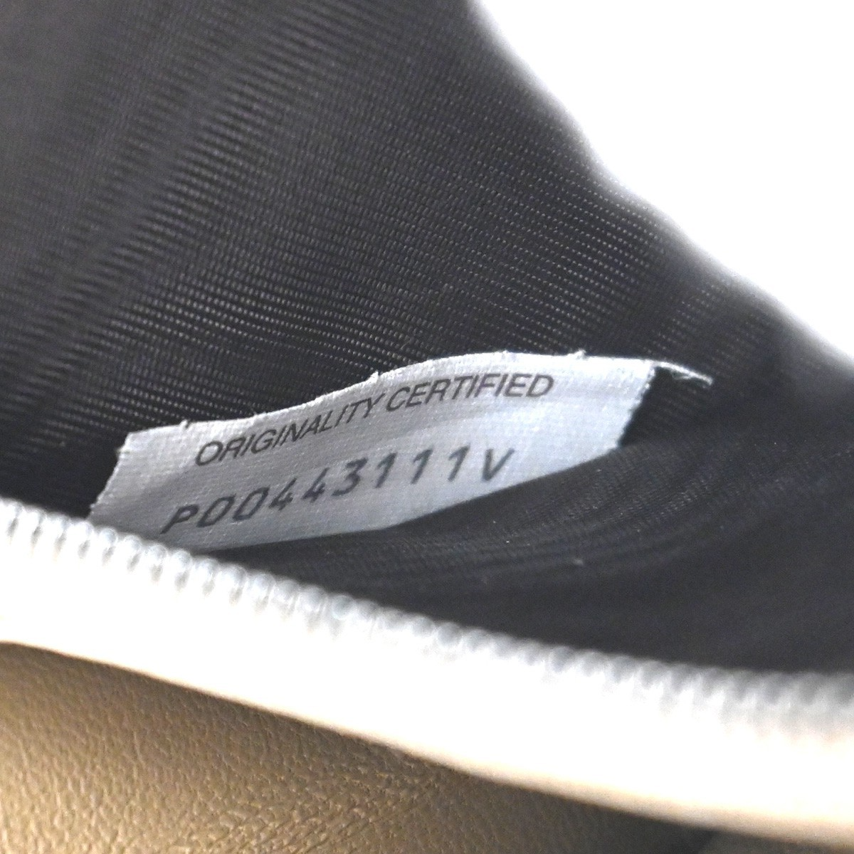 BOTTEGA VENETA  Intrecciato Zippy Long Wallet  Embossing Leather BN 64TA432