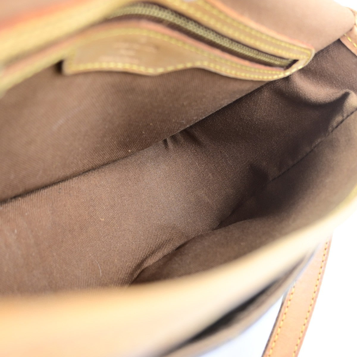 LOUIS VUITTON Sologne Shoulder Bag Monogram Leather Brown France M42250 16PA130