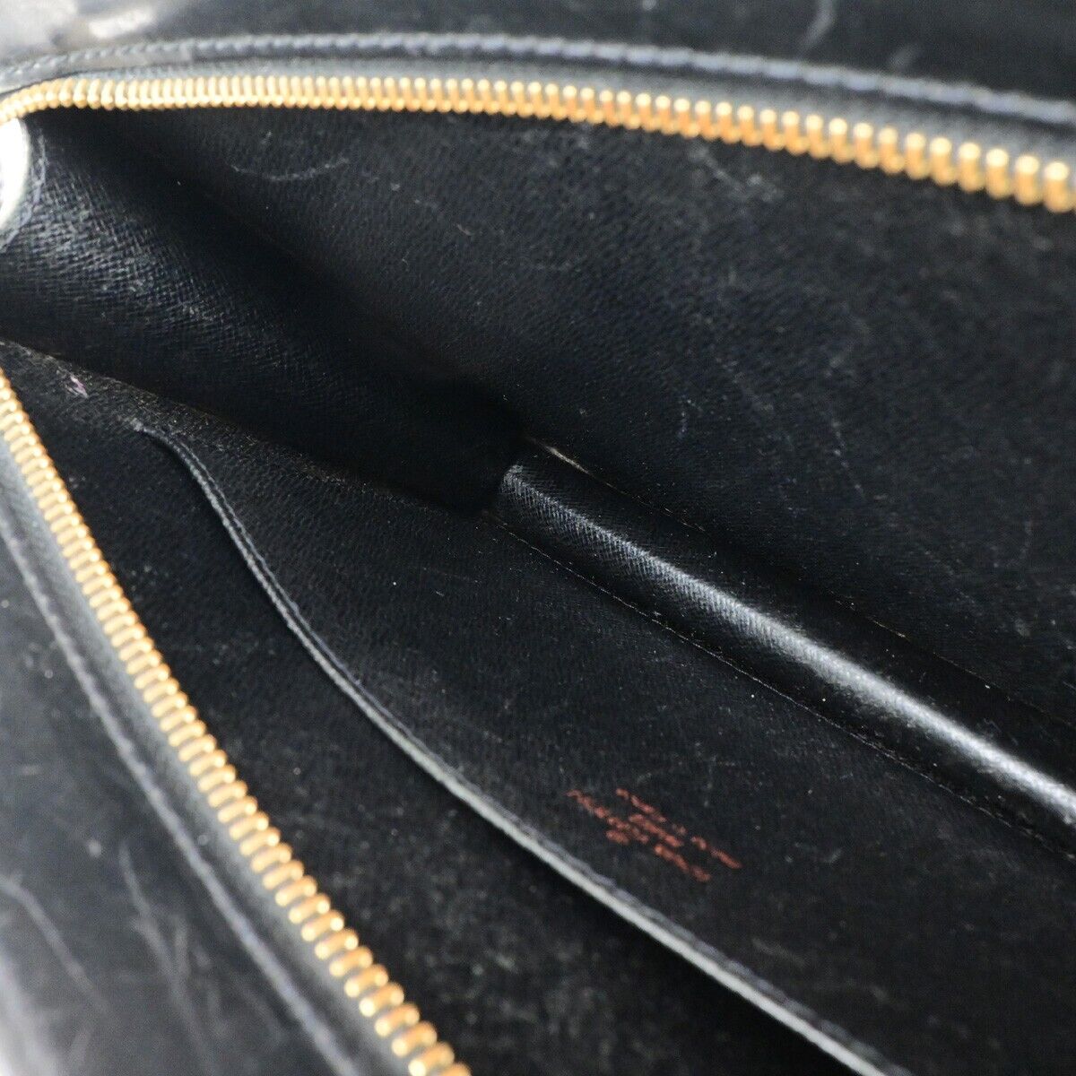 LOUIS VUITTON LV Pochette Homme Clutch Hand Bag Epi Leather Black M52522 05EC136