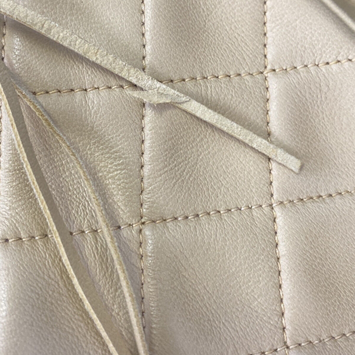 CHANEL CC Mini Matelasse Tassel Chain Shoulder Bag Leather BE Vintage 304RJ962