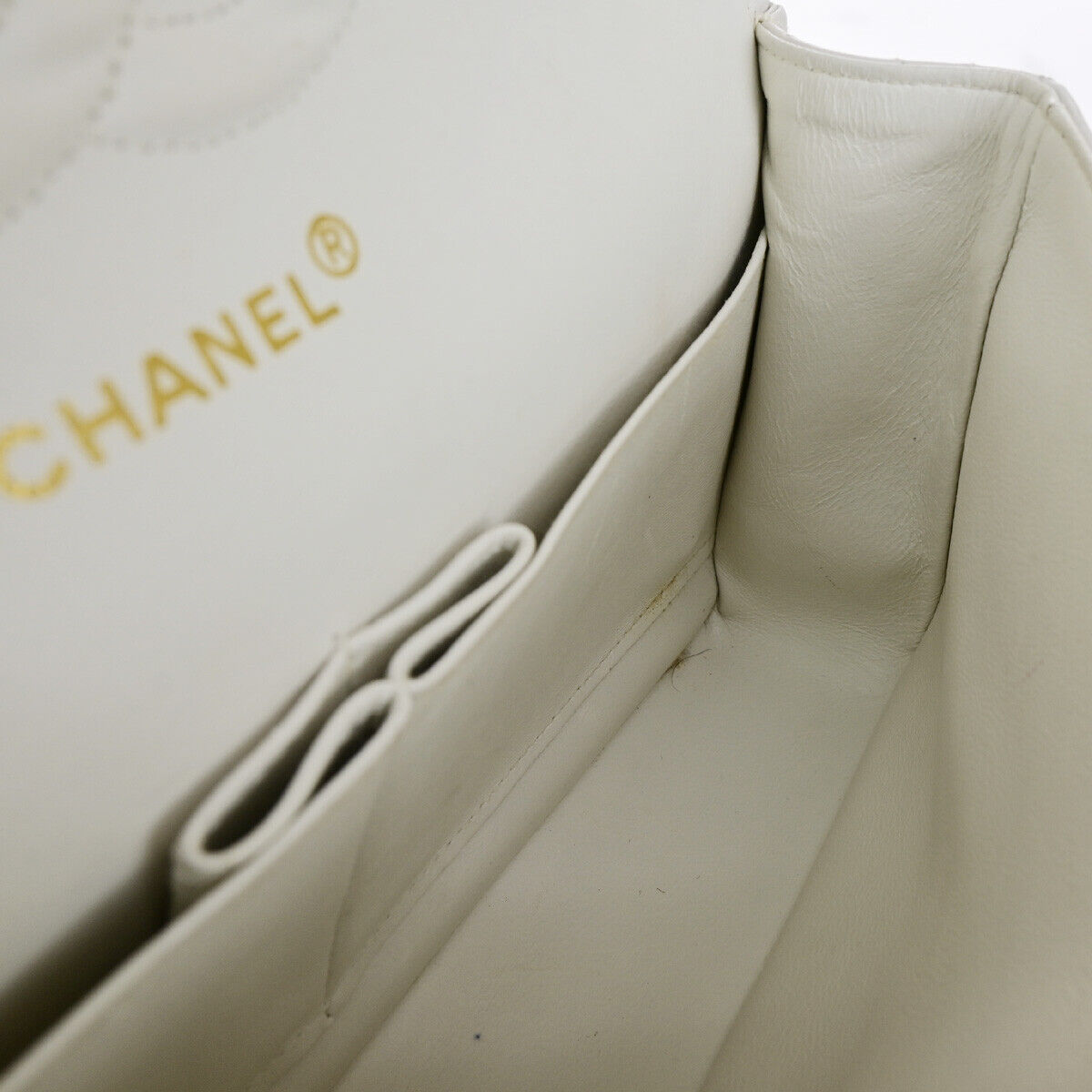 CHANEL CC Matelasse 25 Double Flap Chain Shoulder Bag Leather White GHW 385RK092