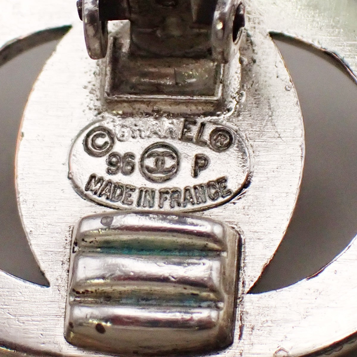 CHANEL CC Logo Button Earrings 96P Clip-On Silver-Plated France Vintage 85RL396