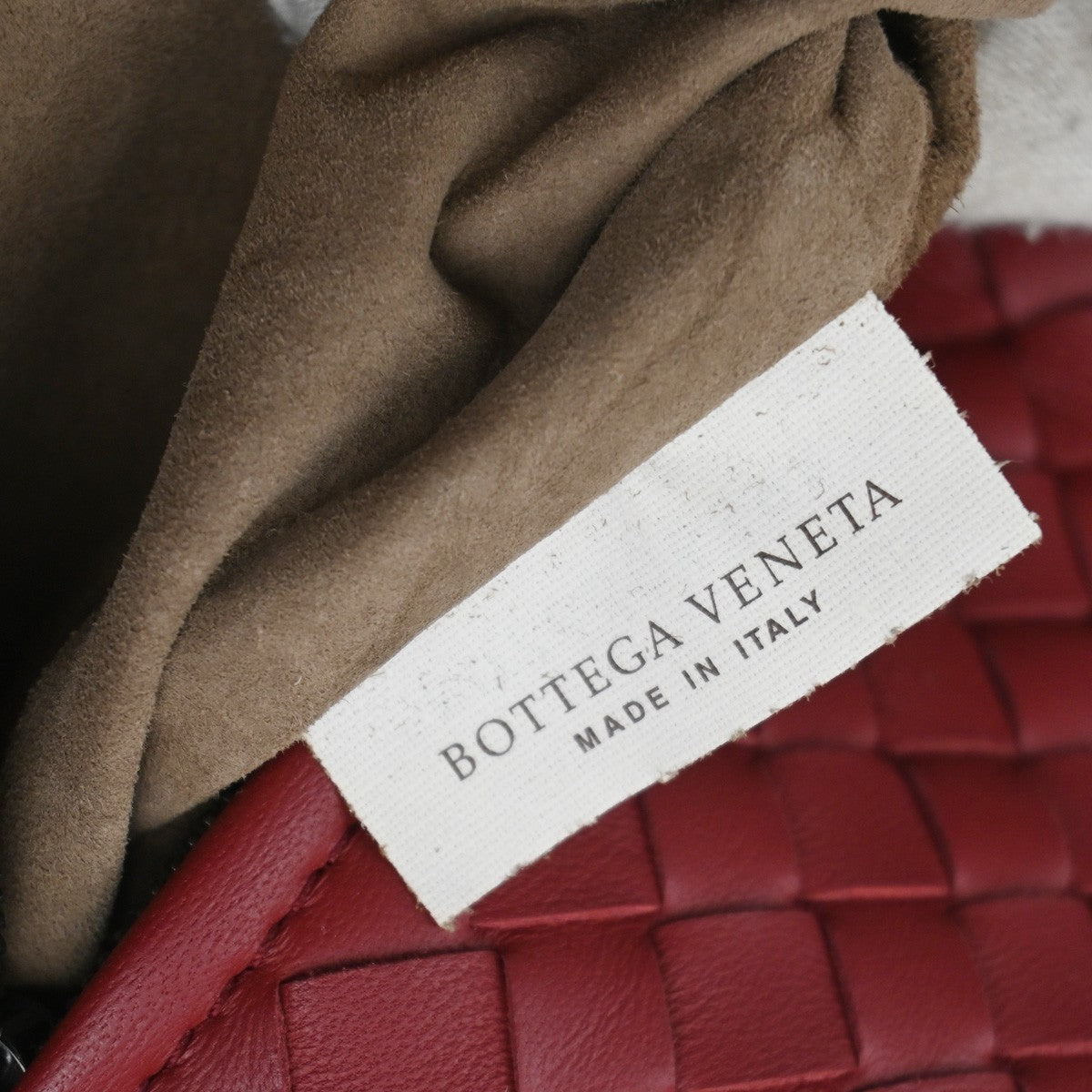 BOTTEGA VENETA Logo Intrecciato Shoulder Hand Bag Leather Red Italy 47RF991