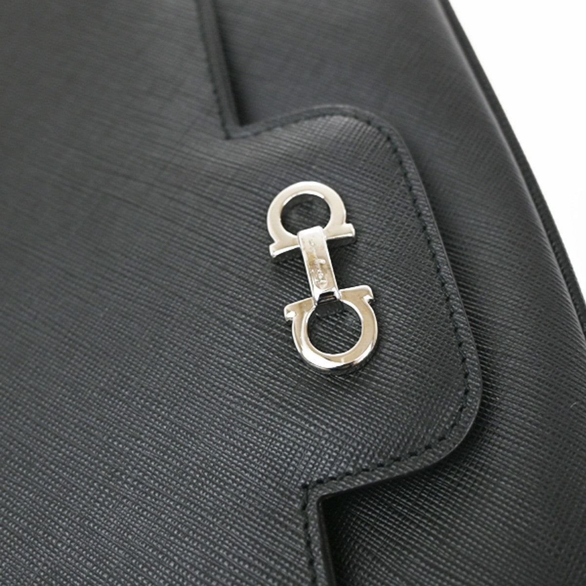 SALVATORE FERRAGAMO Logo Gancini Chain Shoulder Bag Leather Black SHW 33YH542