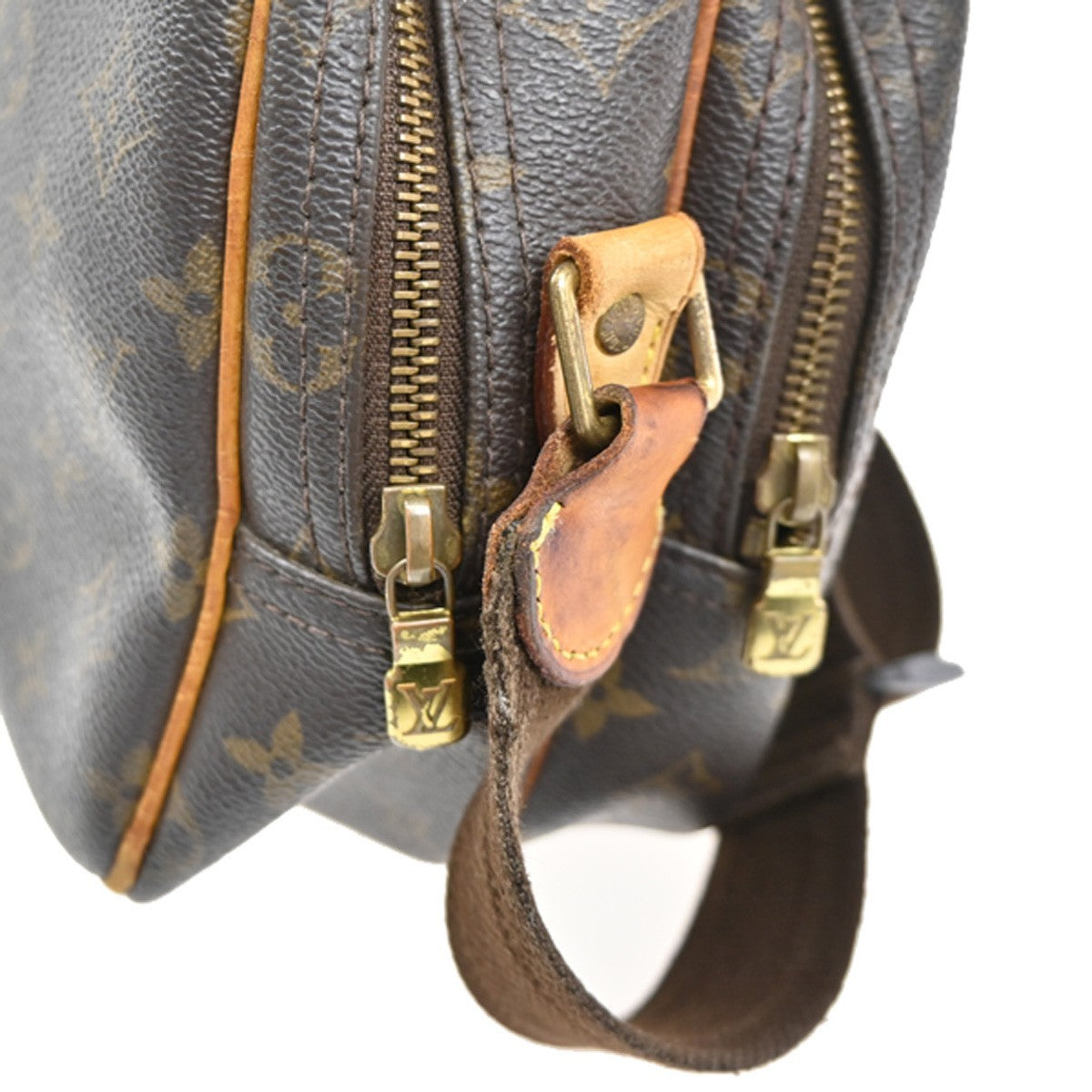LOUIS VUITTON Reporter PM Crossbody Shoulder Bag Monogram Leather M45254 36CA286