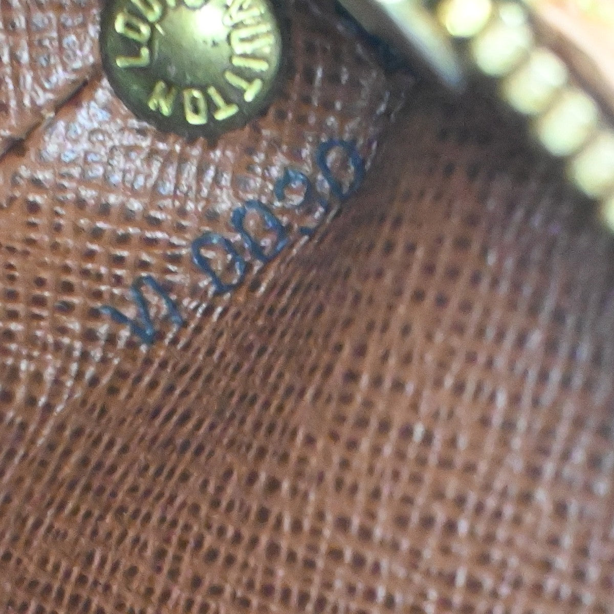 LOUIS VUITTON Logo Drouot Shoulder Bag Monogram Leather Brown M51290 76CA272