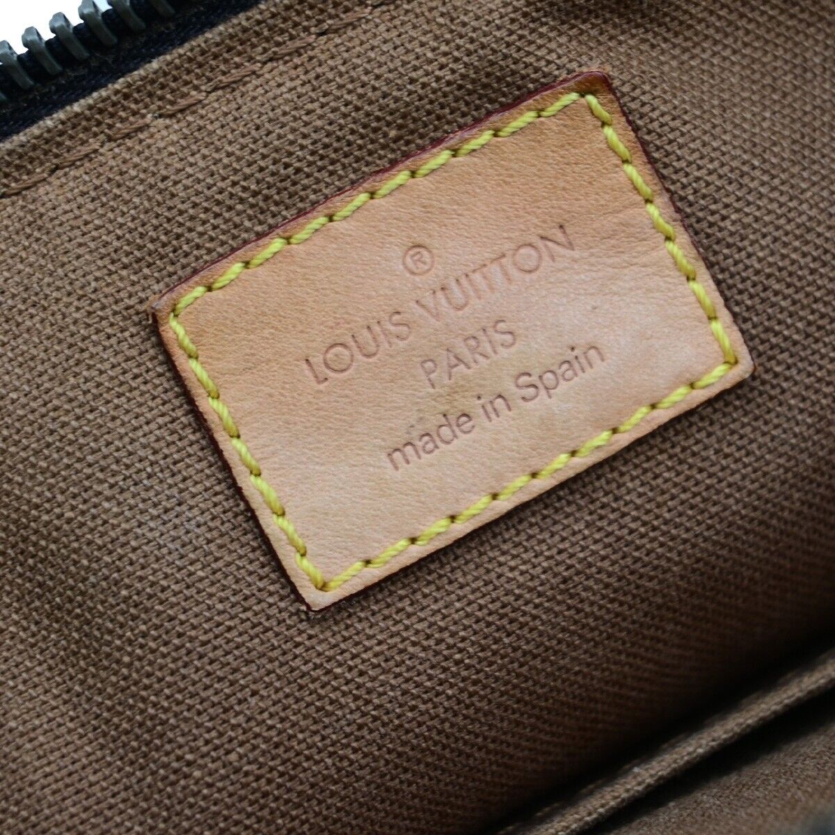 LOUIS VUITTON Tolum GM Shoulder Bag Monogram Leather Brown France M40075 85ED712