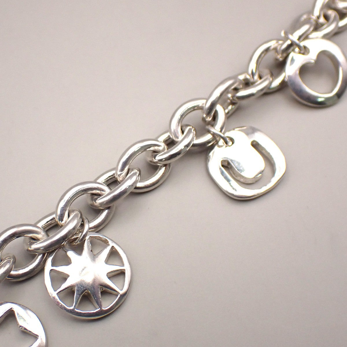 TIFFANY & CO. 5 Charm Stencil Chain Bracelet Sterling Silver AG 925 33KD047