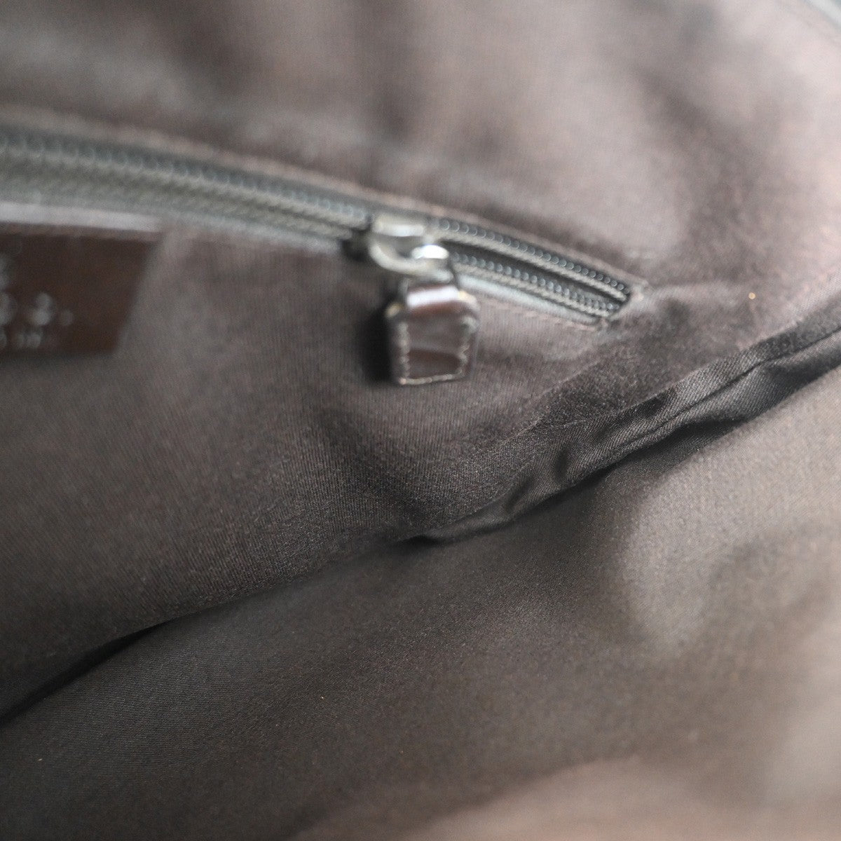 GUCCI Logo GG Crossbody Shoulder Bag Leather Canvas Brown SHW Italy 65TA715