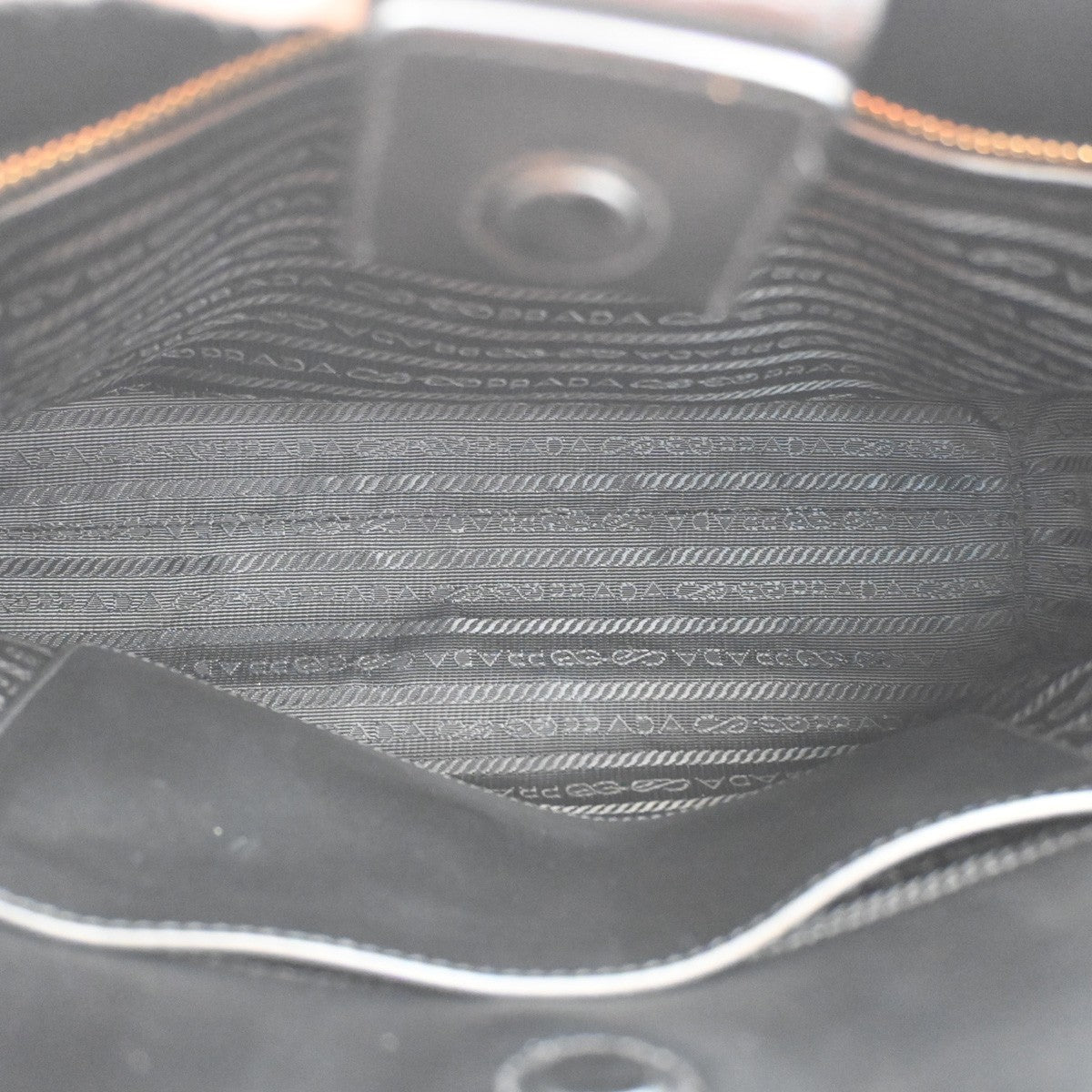 PRADA Logo Galleria Tote Hand Bag Saffiano Leather Black GHW 73PA039