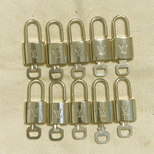 LOUIS VUITTON LV 10 SET PADLOCK KEY CHARM CADENA GOLD-PLATED FRANCE 62PDA159