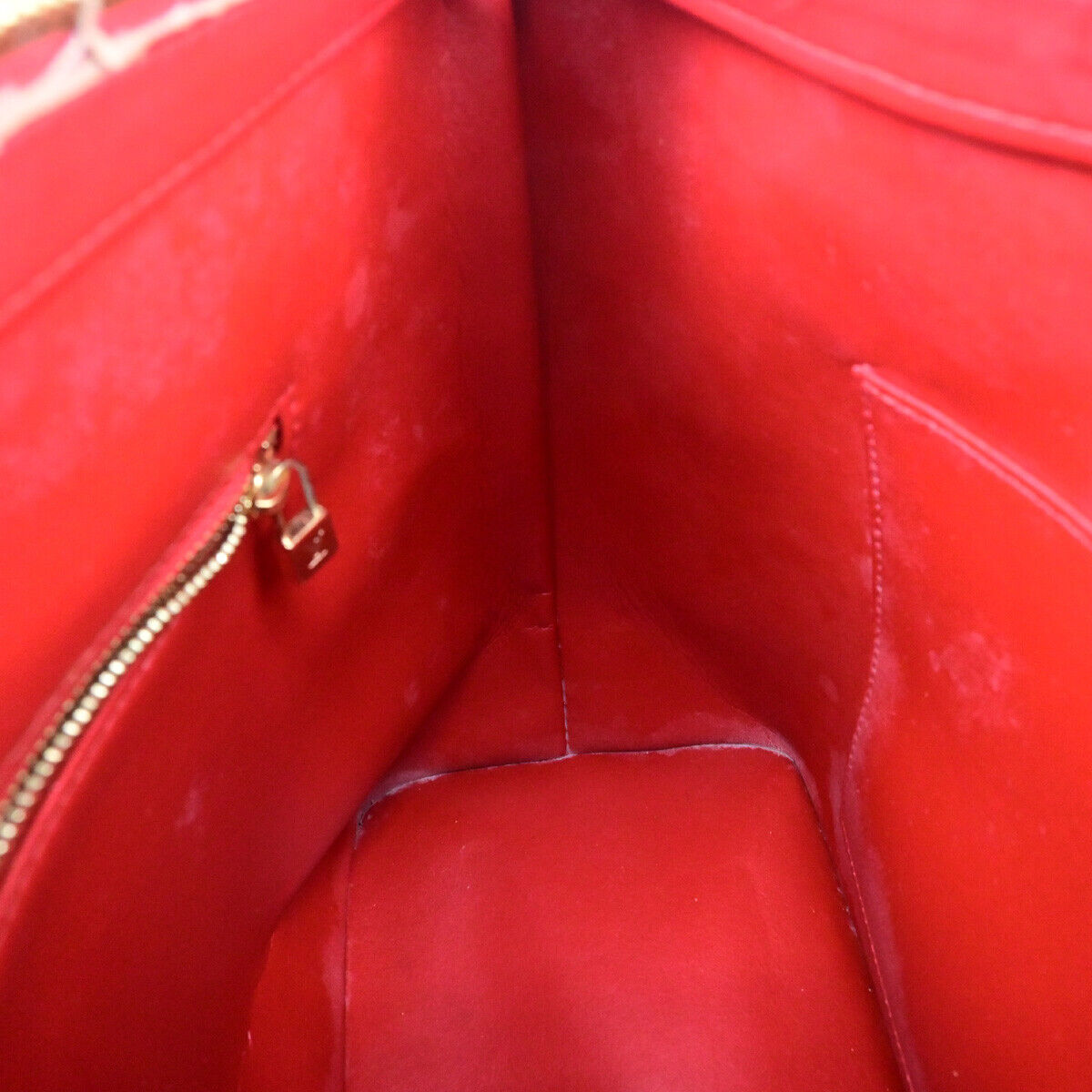 LOUIS VUITTON Houston Shoulder Bag Monogram Vernis Rouge M91092 60YF418
