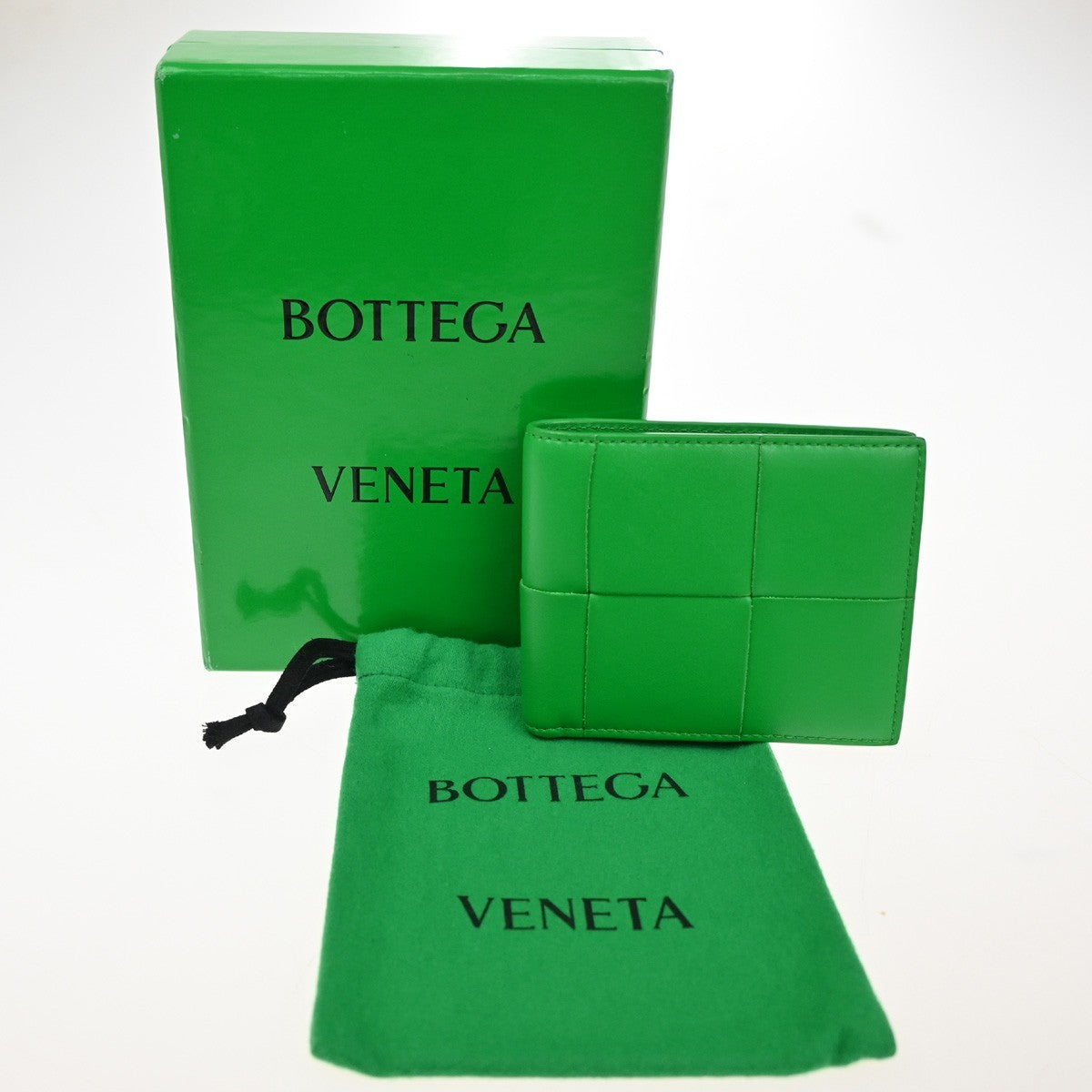 BOTTEGA VENETA Logo Intrecciato Bifold Wallet Purse Leather Green Italy 87RL575