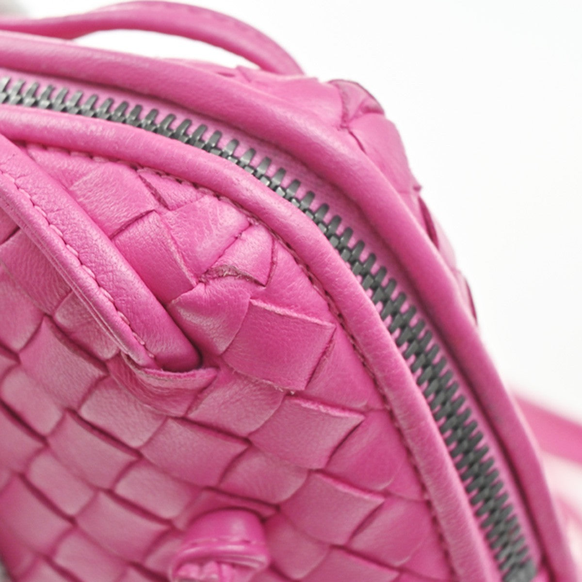 BOTTEGA VENETA Intrecciato Nodini Logo Shoulder Bag Leather Pink Italy 98MA219
