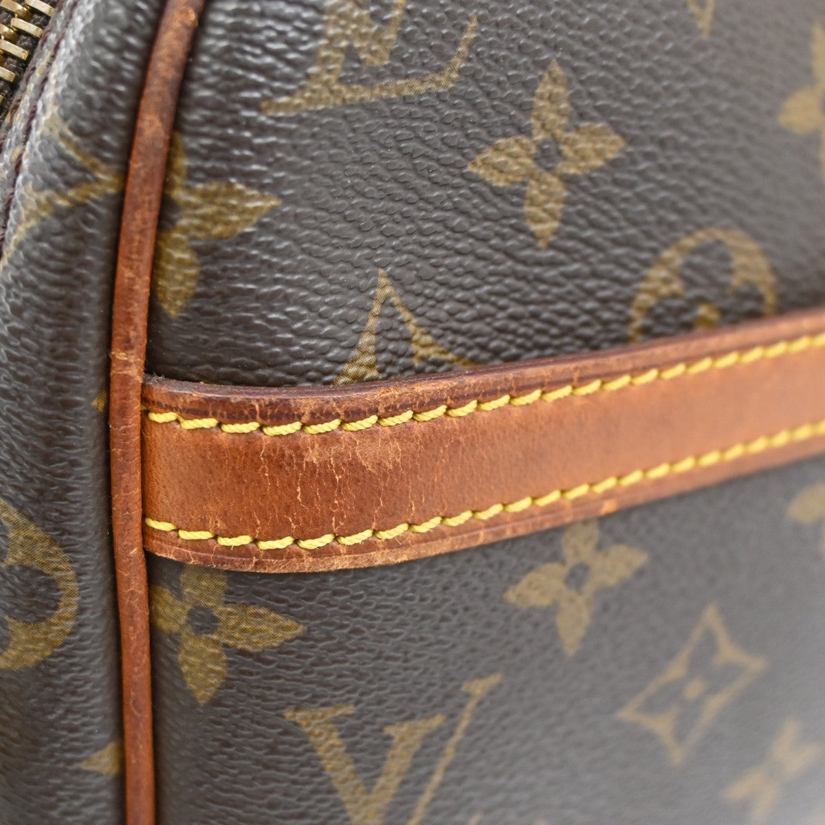 LOUIS VUITTON Reporter PM Crossbody Shoulder Bag Monogram Leather M45254 36YJ162
