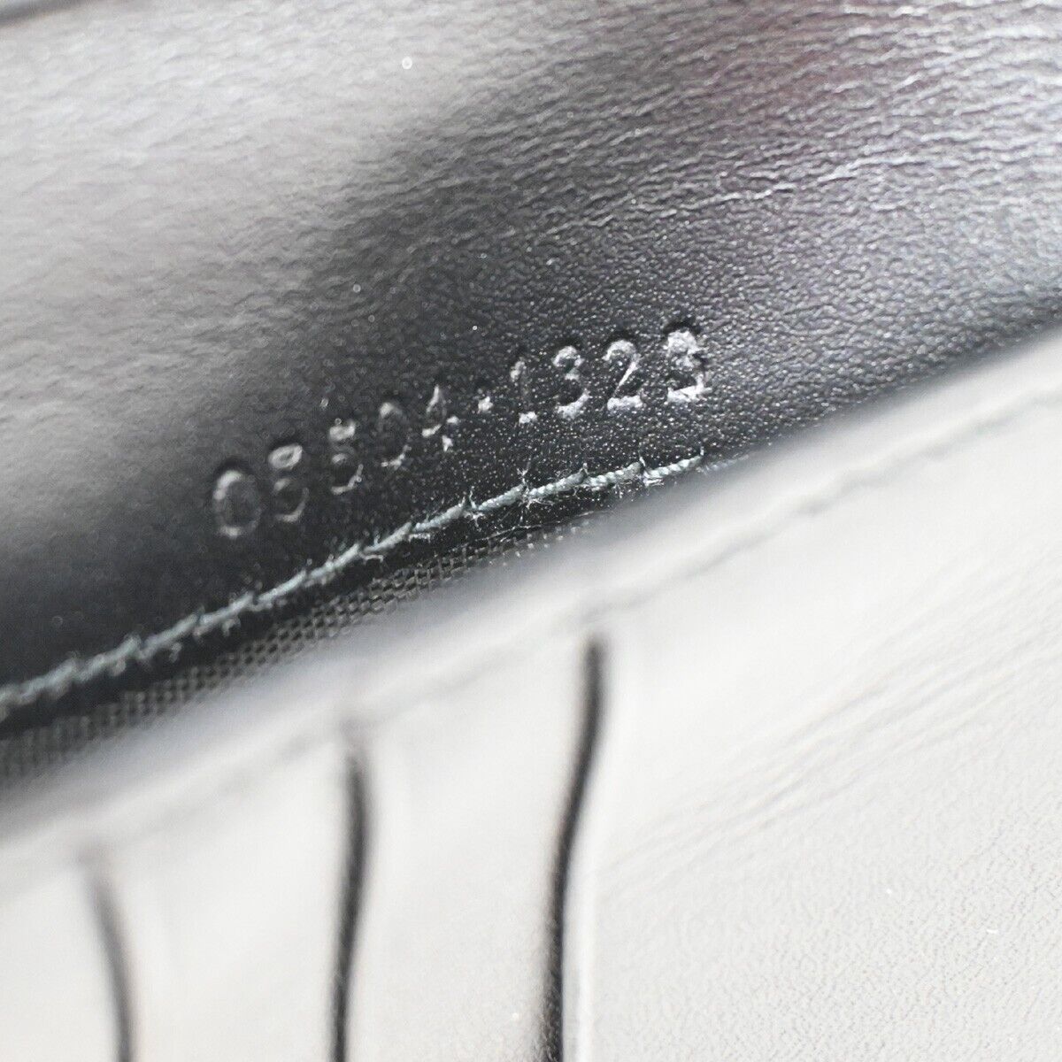 GUCCI Logo GG Pattern Bifold Wallet Canvas Leather Black SHW Italy 35YD865