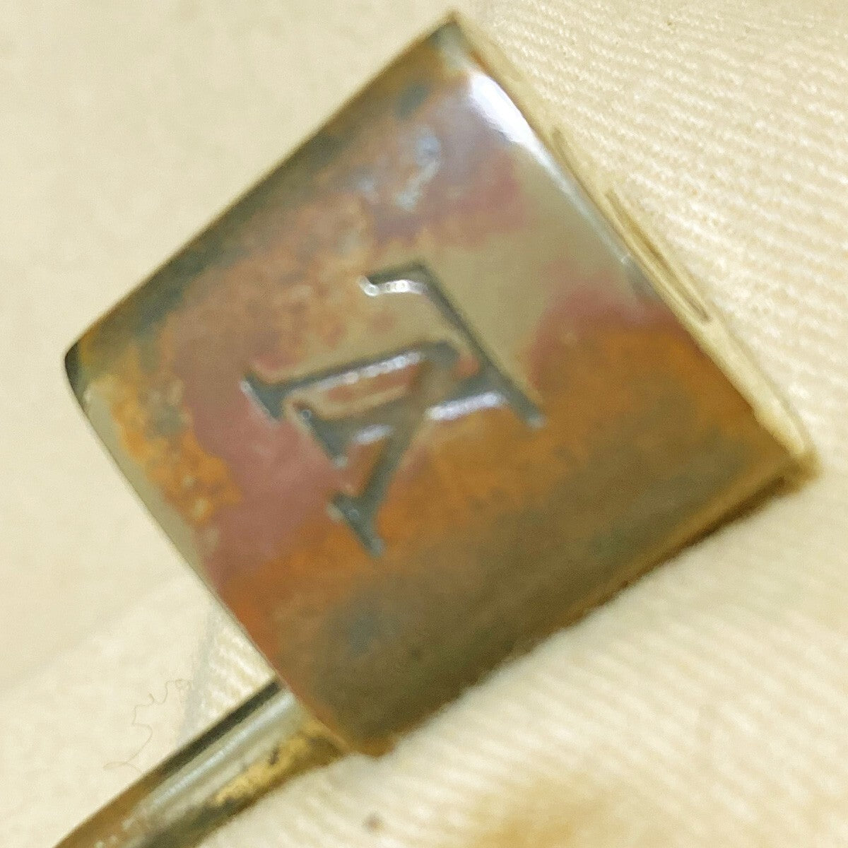 LOUIS VUITTON LV 10 SET PADLOCK KEY CHARM CADENA GOLD-PLATED FRANCE 31PDA219