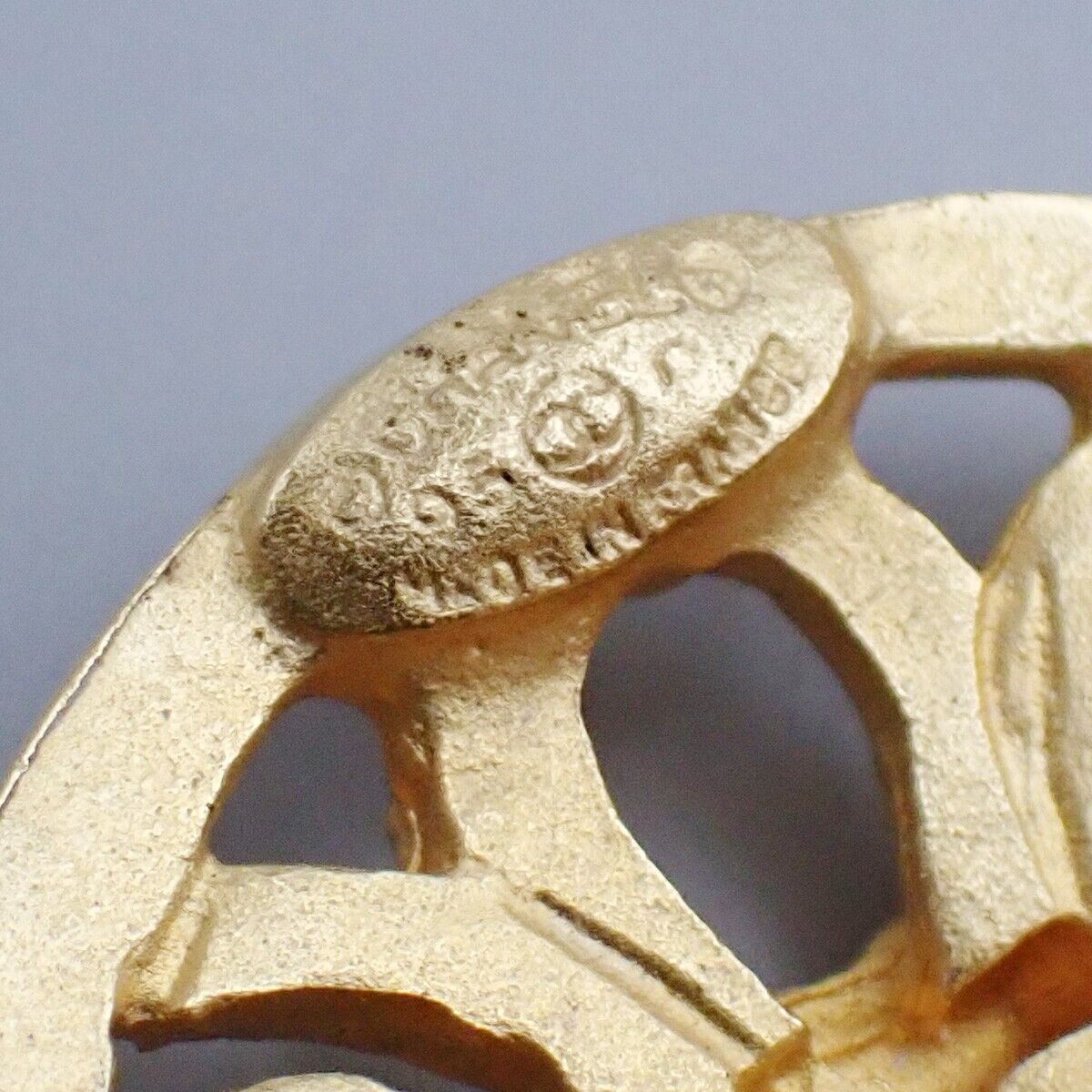 CHANEL CC Logo Round Earrings 95P Clip-On Gold GHW France Vintage 83RK700