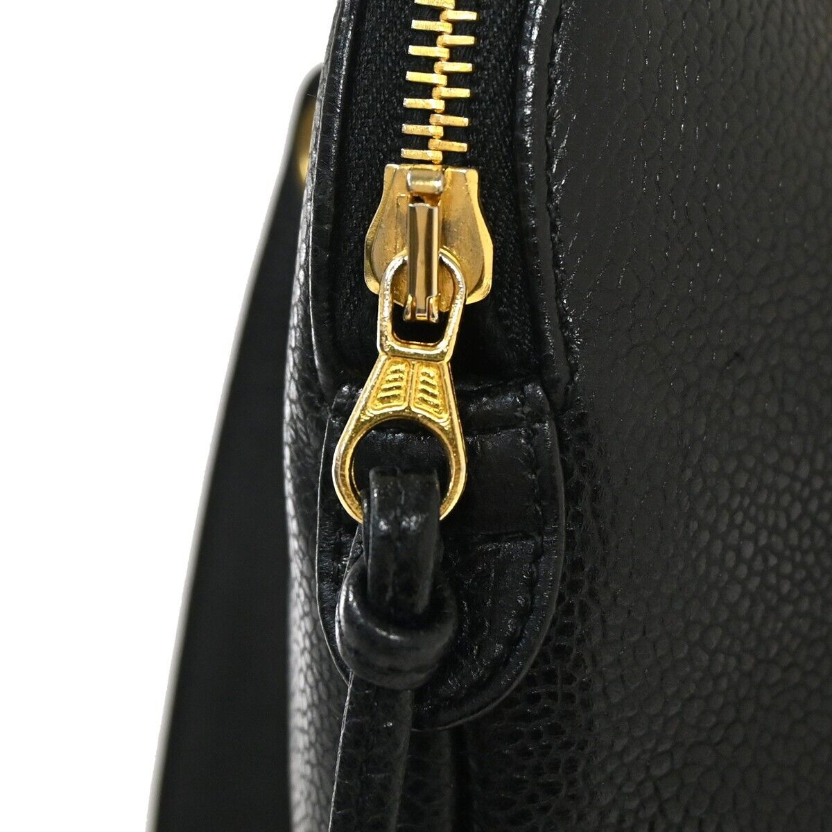 CHANEL CC Logo Chain Shoulder Bag Caviar Skin Leather Black GHW Vintage 342RH892